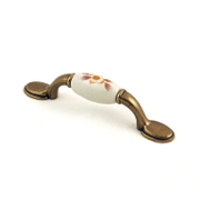 Дръжка за мебели Rei и метал и порцелан  стар месинг и кафяво цвете, 127 мм, 96 мм, R 835-96 AB/FLW - product - 067 DEM 837