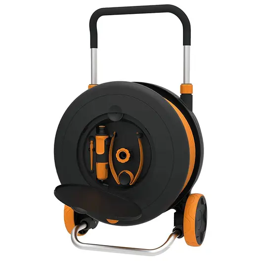 Макара за градински маркуч Fiskars в к-кт с маркуч и аксесоари  1/2 ", 20 м