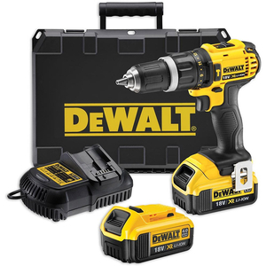 Бормашина винтоверт DeWALT акумулаторна ударна с 2 батерии и зарядно, 18 V, 4 Ah, 60 Nm, 1.5-13 мм, DCD785M2