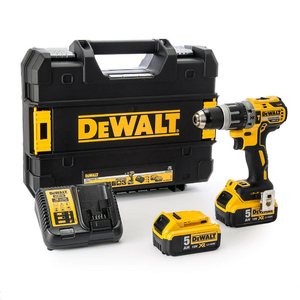 Бормашина винтоверт DeWALT акумулаторна ударна с 2 батерии и зарядно, 18 V, 5 Ah, 70 Nm, 1.5-13 мм, DCD796P2