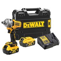 Акумулаторен гайковерт DeWALT с безчетков двигател  с 2 батерии и зарядно, 18 V, 5 Ah, 812 Nm, квадрат, 1/2", DCF891P2T