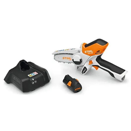 Акумулаторна резачка за дърва STIHL  с 1 батерия и зарядно, 10.8 V, 2.6 Ah, 10 см, 1/4 ", GTA 26