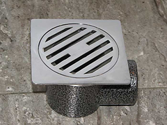 Сифон подов Dragolovi със странично оттичане алуминиев с воден затвор и клапа 100х100 мм, ф 50 мм, квадрат - product - 010 AKA 400