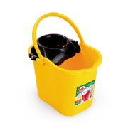 Кофа пластмасова Magic clean овална с цедка за парцал  16 л, жълта - product - 032 KVI 106