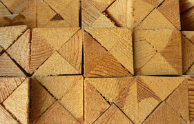 Иглолистен перваз Masiv триъгълен №28  50х50 мм, 2 м - product - 164 AKC 116